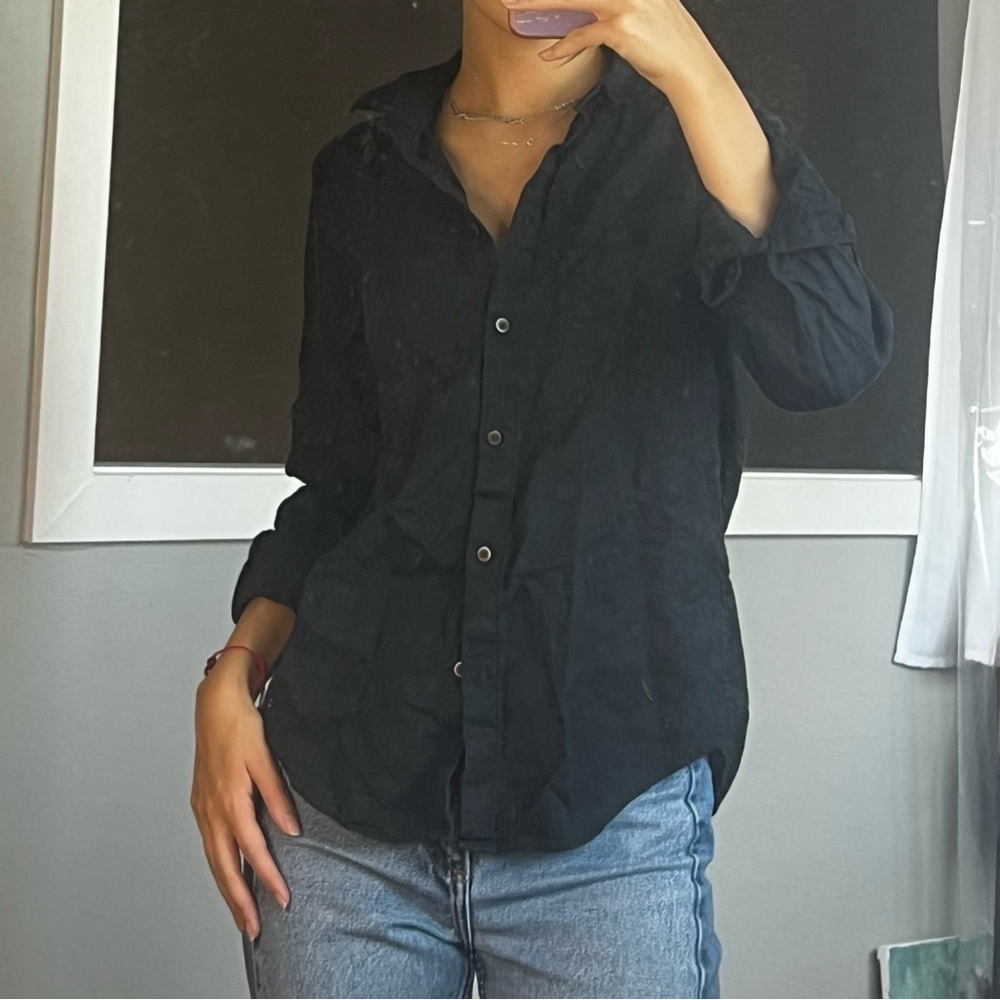 Uniqlo linen button down shirt